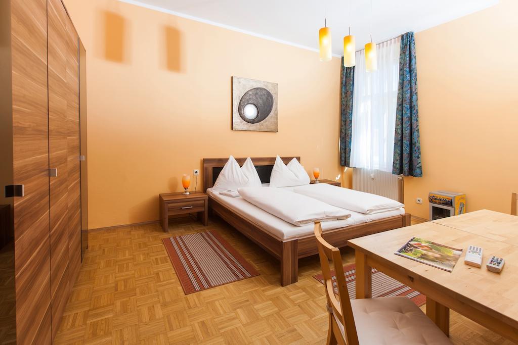 Feldkirchnerhof Hotel Feldkirchen bei Graz Стая снимка
